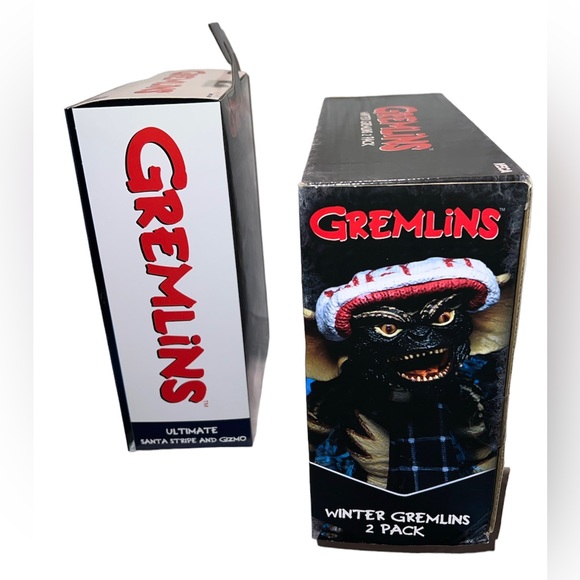 NECA Ultimate Santa Stripe & Gizmo & Winter Gremlins 2 Pack Set 1 Action Figures - Picture 10 of 15